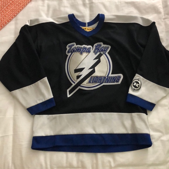 tampa bay lightning retro jersey